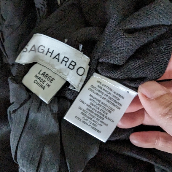 Sag Harbor Black Sleeveless Chiffon & Knit Mockneck Sweater - Picture 7 of 7